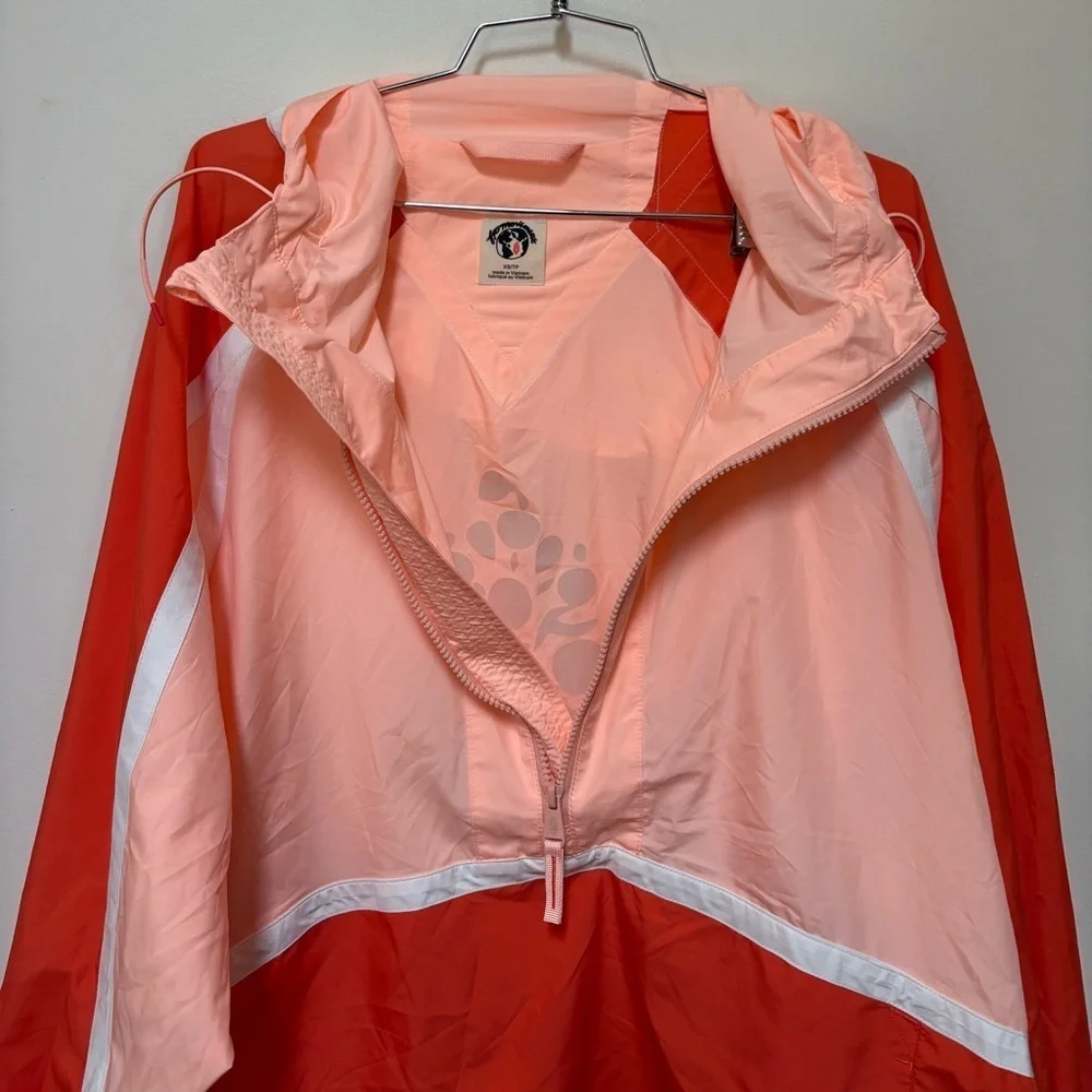 NWOT Free People Care FP Movement Like The Wind Logo Jacket Size XS